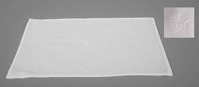 Picture of Cambric Linen Purificator with Wheat/Grapes - Pack of 3